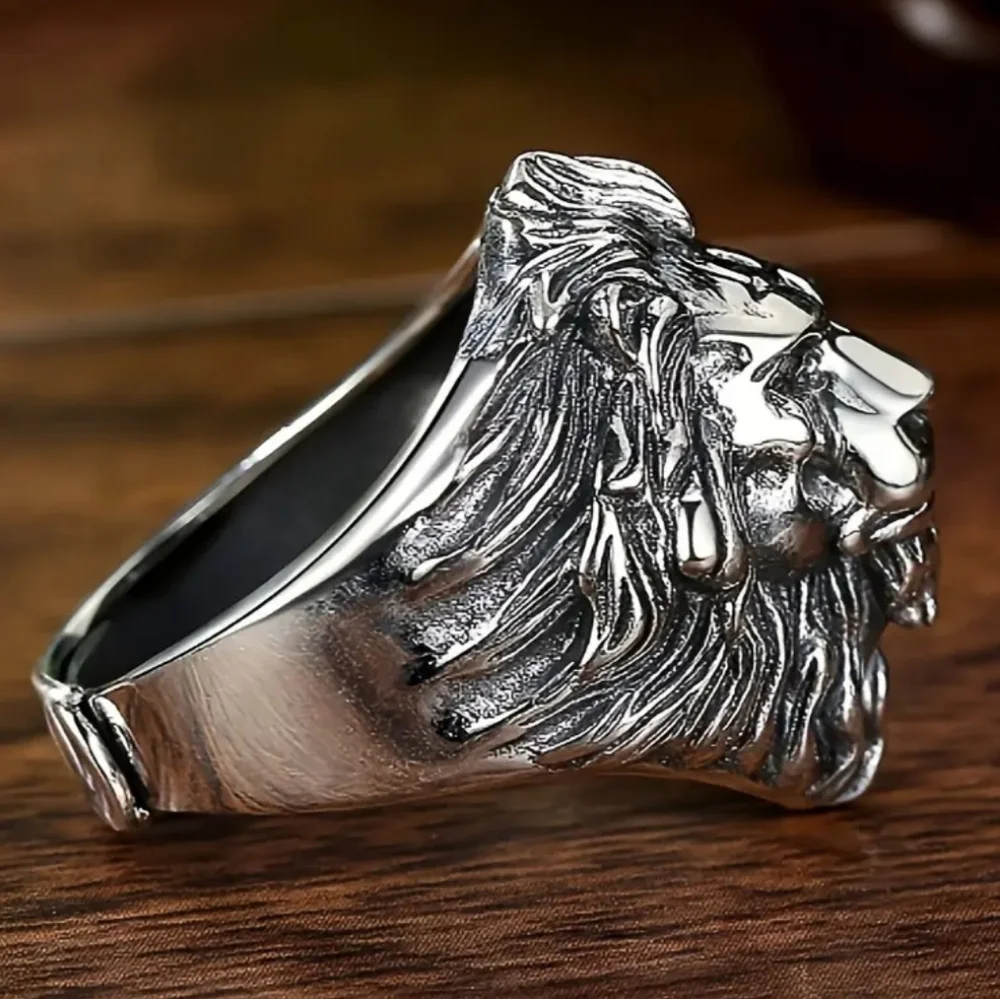 Vintage Lion's Head Ring